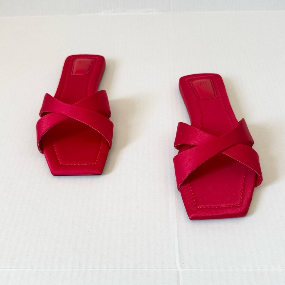 H&M Crossover-Strap Sandals